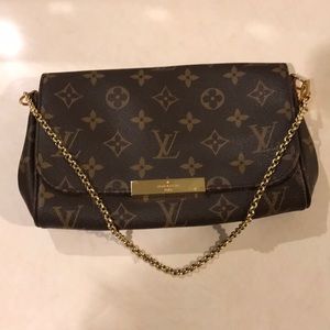 Louis Vuitton Favorite PM Monogram Clutch Bag